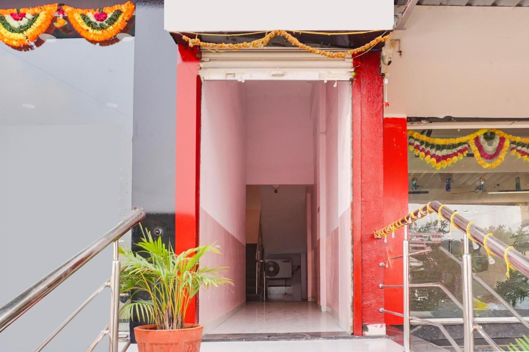 Super Collection O Chandan Nagar Kharadi Formerly Kharadi Inn Pune Ngoại thất bức ảnh