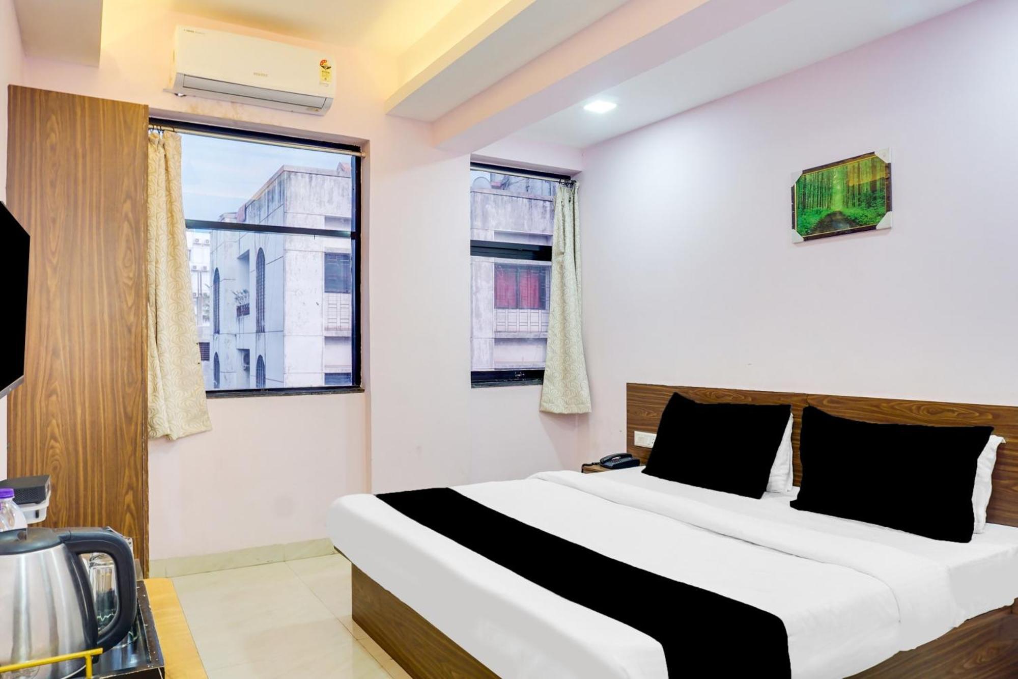 Super Collection O Chandan Nagar Kharadi Formerly Kharadi Inn Pune Ngoại thất bức ảnh