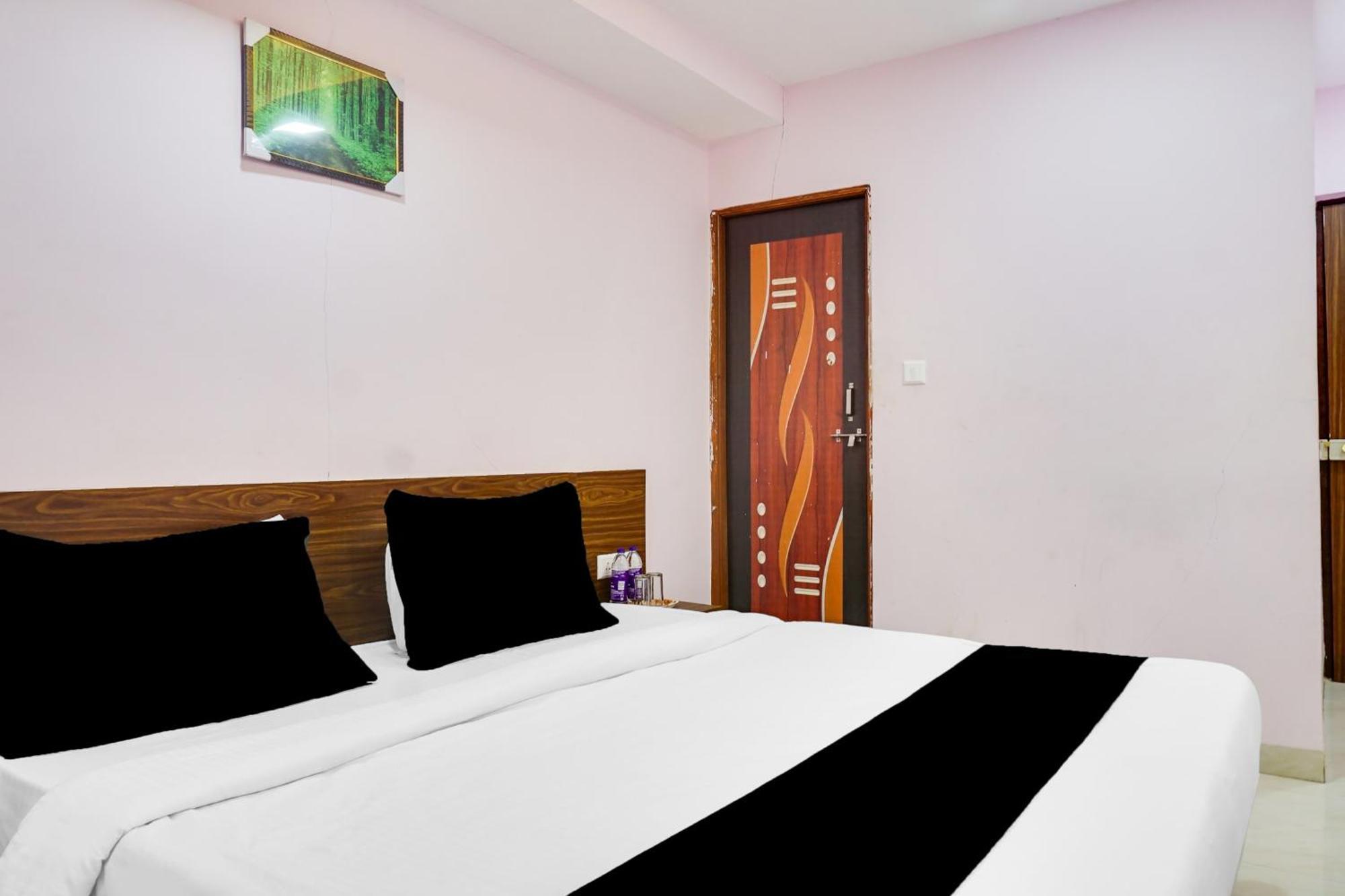 Super Collection O Chandan Nagar Kharadi Formerly Kharadi Inn Pune Ngoại thất bức ảnh